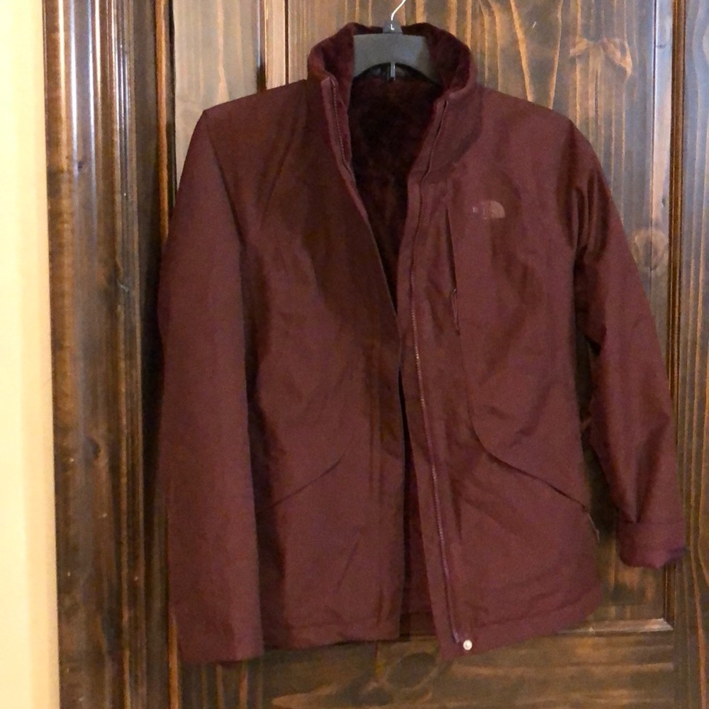 The Northface Ski Jacket (maroon)